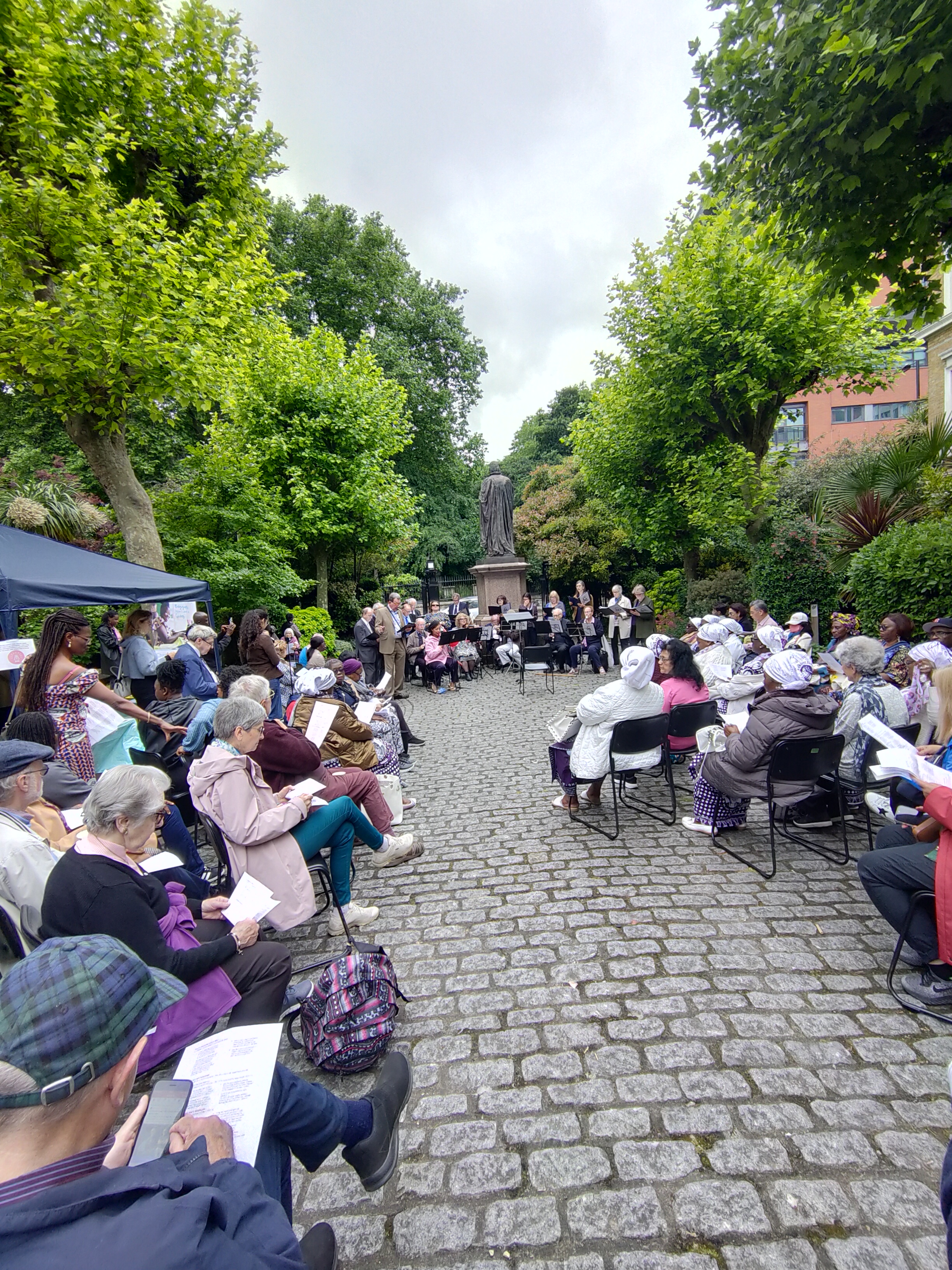 Our Epiphanuy Feast 025 Quire at Wesley's Chapel crowd scene in May 2025